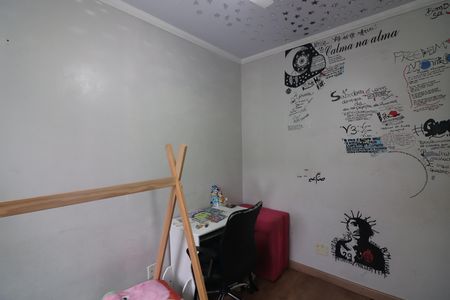 Casa de condomínio à venda com 73m², 3 quartos e 1 vagaQuarto 3