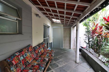 Casa de condomínio à venda com 73m², 3 quartos e 1 vagaEspaço Gourmet