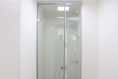 Banheiro de apartamento para alugar com 3 quartos, 60m² em Vila Maria Dilce, Goiânia