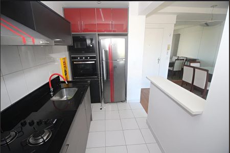 Cozinha de apartamento para alugar com 2 quartos, 71m² em Areal, Pelotas