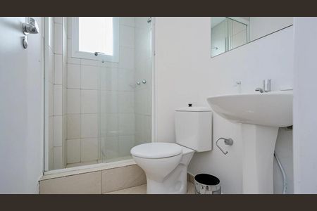 Banheiro de apartamento para alugar com 2 quartos, 71m² em Areal, Pelotas