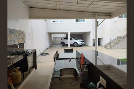 Casa à venda com 5 quartos, 279m² em Castelo, Belo Horizonte