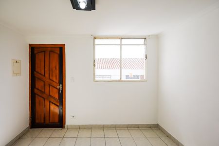 Apartamento à venda com 43m², 2 quartos e 1 vaga Apartamento à venda com 43m², 2 quartos e 1 vagaSala