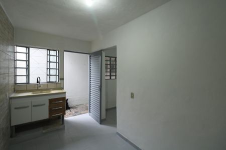 Casa para alugar com 20m², 1 quarto e sem vaga Casa para alugar com 20m², 1 quarto e sem vagaCozinha