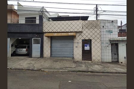 Fachada de casa para alugar com 1 quarto, 20m² em Centro, Diadema