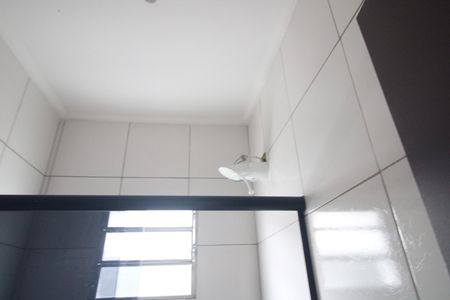 Banheiro de casa para alugar com 2 quartos, 125m² em Jardim Angelina, São Paulo
