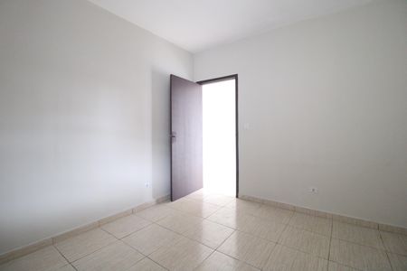 Quarto 1 de casa para alugar com 2 quartos, 125m² em Jardim Angelina, São Paulo
