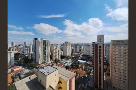 Vista Sala de apartamento para alugar com 2 quartos, 52m² em Santa Teresinha, São Paulo