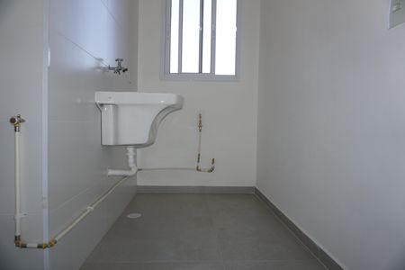 Lavanderia de apartamento para alugar com 2 quartos, 52m² em Jardim de Lourdes, Embu das Artes