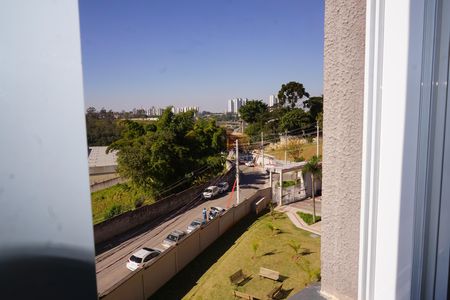 Vista do Quarto 2 de apartamento para alugar com 2 quartos, 52m² em Jardim de Lourdes, Embu das Artes