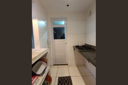 cozinha de apartamento para alugar com 2 quartos, 55m² em Luz, Nova Iguaçu