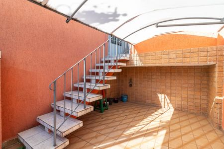 Garagem de casa à venda com 2 quartos, 98m² em Santana, São Paulo