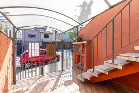 Garagem de casa à venda com 2 quartos, 98m² em Santana, São Paulo