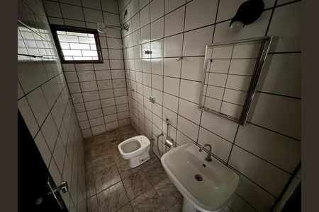 Casa para alugar com 300m², 3 quartos e 3 vagasBanheiro da Suíte