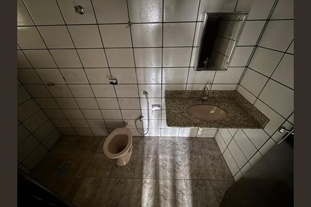 Casa para alugar com 300m², 3 quartos e 3 vagasBanheiro de serviço