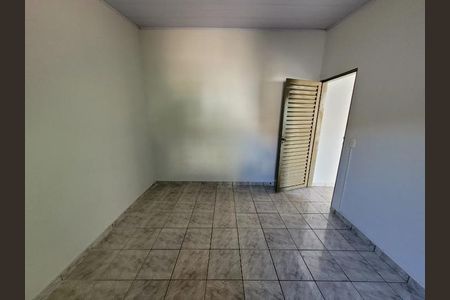 Quarto 3 de casa para alugar com 3 quartos, 300m² em Santa Mônica, Uberlândia