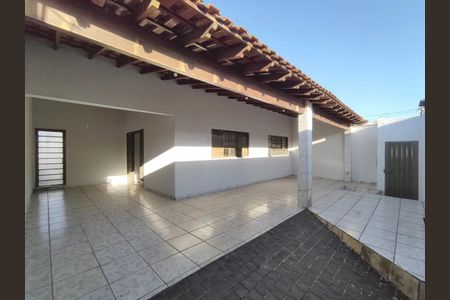 Área comum de casa para alugar com 3 quartos, 300m² em Santa Mônica, Uberlândia
