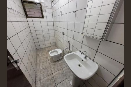 Casa para alugar com 300m², 3 quartos e 3 vagasBanheiro da Suíte