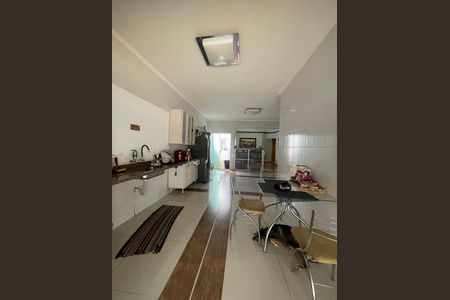 Casa à venda com 360m², 3 quartos e 2 vagas