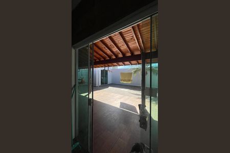 Casa à venda com 360m², 3 quartos e 2 vagas
