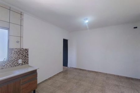 Sala/Cozinha/Área de Serviço  de casa para alugar com 1 quarto, 40m² em Jardim Petroni, São Bernardo do Campo
