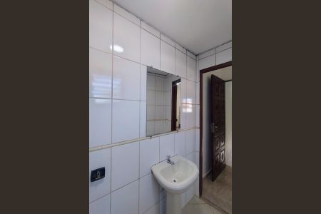Banheiro Social de casa para alugar com 1 quarto, 40m² em Jardim Petroni, São Bernardo do Campo