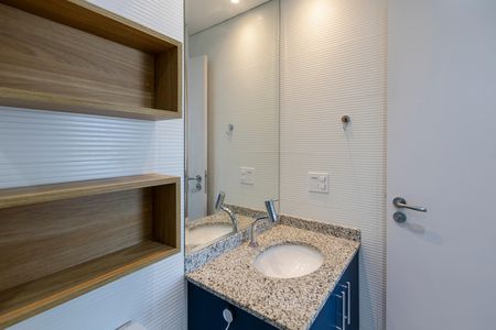 Studio à venda com 34m², 1 quarto e 1 vaga Studio à venda com 34m², 1 quarto e 1 vagaBanheiro