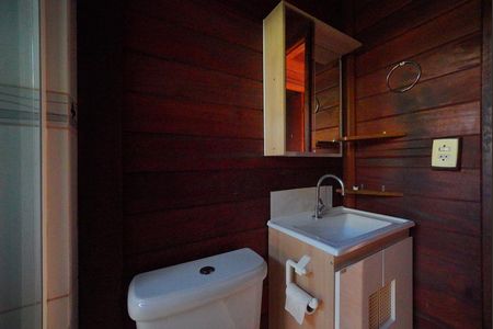 Banheiro de casa para alugar com 2 quartos, 390m² em Rio Tavares, Florianópolis