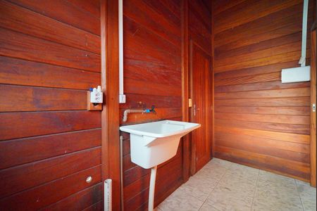Área de Serviço de casa para alugar com 2 quartos, 390m² em Rio Tavares, Florianópolis