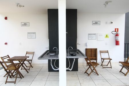Área comum - Churrasqueira de apartamento para alugar com 2 quartos, 49m² em Martins, Uberlândia