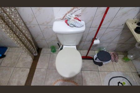 Banheiro social 2 de casa à venda com 2 quartos, 290m² em Jardim Elba, São Paulo