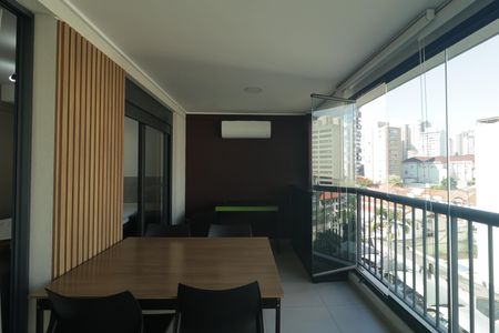 Apartamento para alugar com 42m², 1 quarto e 1 vagaVaranda