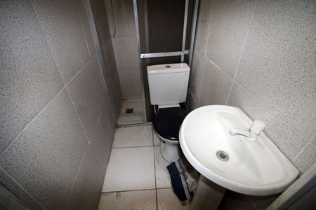 Casa para alugar com 40m², 2 quartos e sem vagaBanheiro social