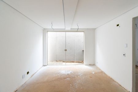 Apartamento à venda com 34m², 1 quarto e sem vagaSala/Cozinha
