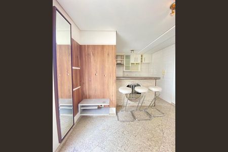 Cozinha de apartamento para alugar com 2 quartos, 77m² em Vila Gomes Cardim, São Paulo