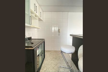 Cozinha de apartamento para alugar com 2 quartos, 77m² em Vila Gomes Cardim, São Paulo
