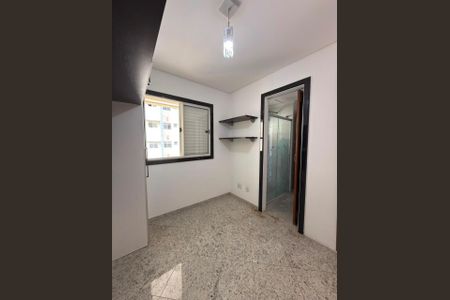 Quarto de apartamento para alugar com 2 quartos, 77m² em Vila Gomes Cardim, São Paulo
