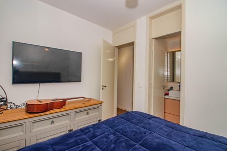 Suíte de apartamento para alugar com 3 quartos, 67m² em Humaitá, Porto Alegre