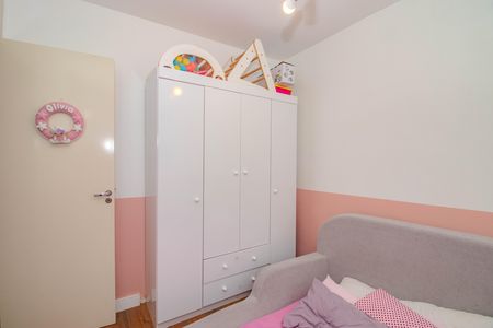 Quarto de apartamento para alugar com 3 quartos, 67m² em Humaitá, Porto Alegre