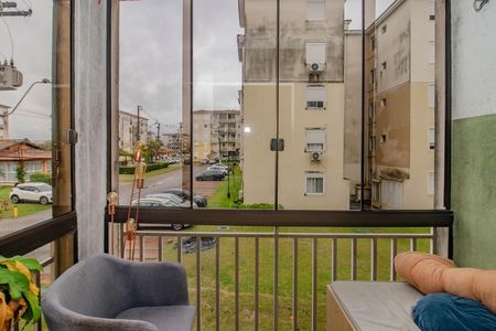 Sala - Varanda de apartamento para alugar com 3 quartos, 67m² em Humaitá, Porto Alegre