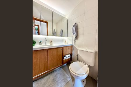 Banheiro de apartamento para alugar com 3 quartos, 79m² em Imperial de São Cristóvão, Rio de Janeiro