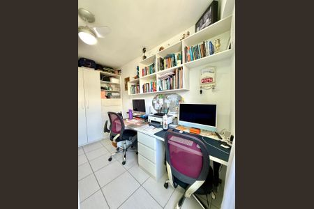 Apartamento para alugar com 79m², 3 quartos e 1 vaga Apartamento para alugar com 79m², 3 quartos e 1 vagaQuarto