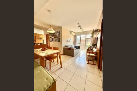 Apartamento para alugar com 79m², 3 quartos e 1 vaga Apartamento para alugar com 79m², 3 quartos e 1 vagaSala