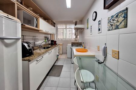 Apartamento à venda com 150m², 3 quartos e 2 vagas Apartamento à venda com 150m², 3 quartos e 2 vagasCozinha