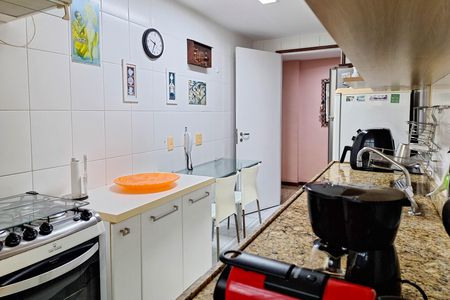 Apartamento à venda com 150m², 3 quartos e 2 vagas Apartamento à venda com 150m², 3 quartos e 2 vagasCozinha