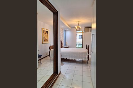 Apartamento à venda com 150m², 3 quartos e 2 vagas Apartamento à venda com 150m², 3 quartos e 2 vagasSuíte 1