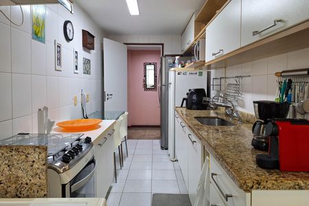 Cozinha de apartamento para alugar com 3 quartos, 150m² em Icaraí, Niterói