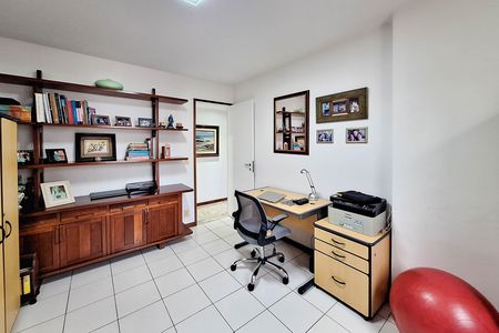Apartamento à venda com 150m², 3 quartos e 2 vagas Apartamento à venda com 150m², 3 quartos e 2 vagasQuarto 1