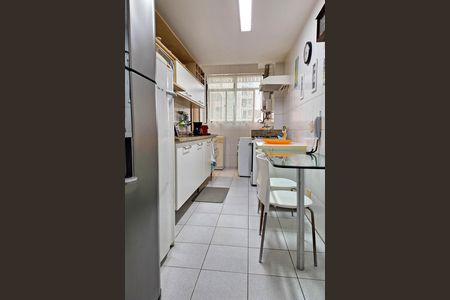 Apartamento à venda com 150m², 3 quartos e 2 vagas Apartamento à venda com 150m², 3 quartos e 2 vagasCozinha