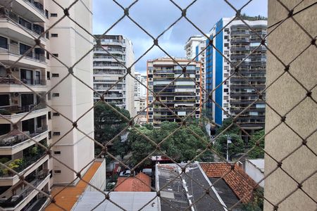 Apartamento à venda com 150m², 3 quartos e 2 vagas Apartamento à venda com 150m², 3 quartos e 2 vagasQuarto 1